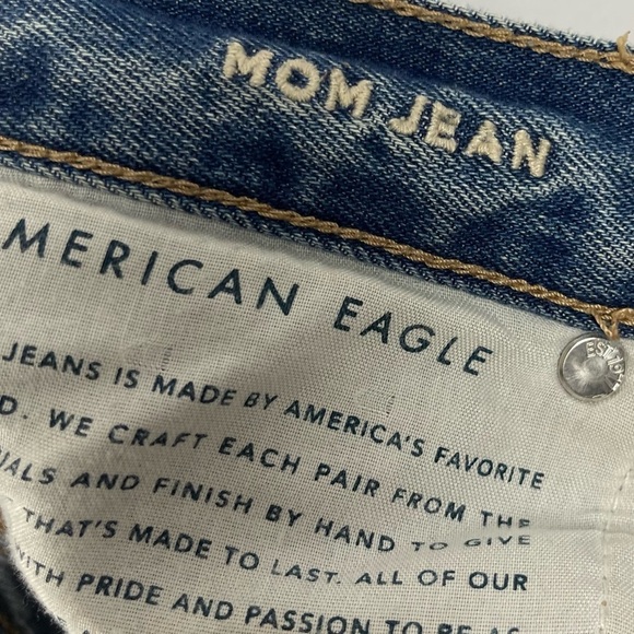 American Eagle Mom Jeans Size 0 Distressed High Waist Light Wash Cali - Picture 7 of 10